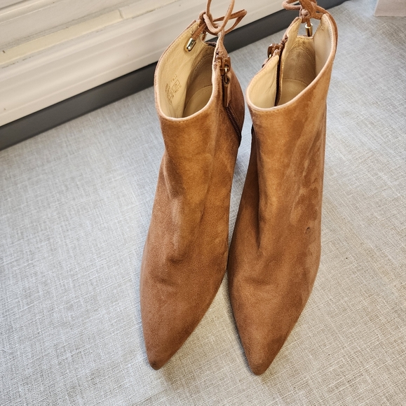 Stuart Weitzman Cappuccino Tieback Block Bootie - Size 7.5 *PLZ READ DESCRIPTION - Picture 4 of 13